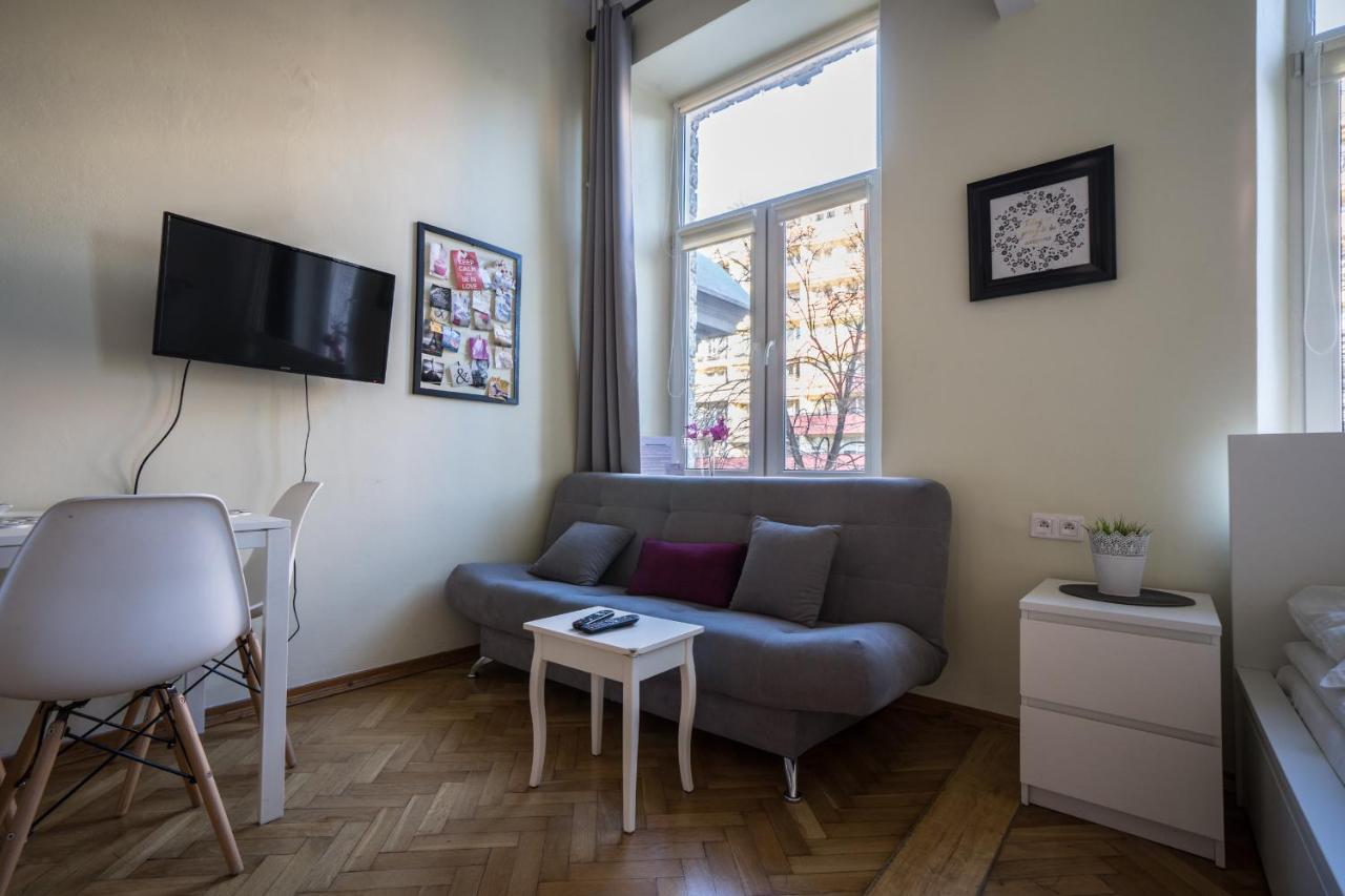 Elegant Apartment Copernicus Варшава Экстерьер фото